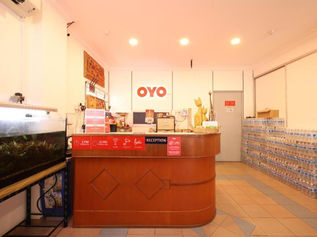 Oyo 1090 Hollitel Hotel Melaka Eksteriør bilde